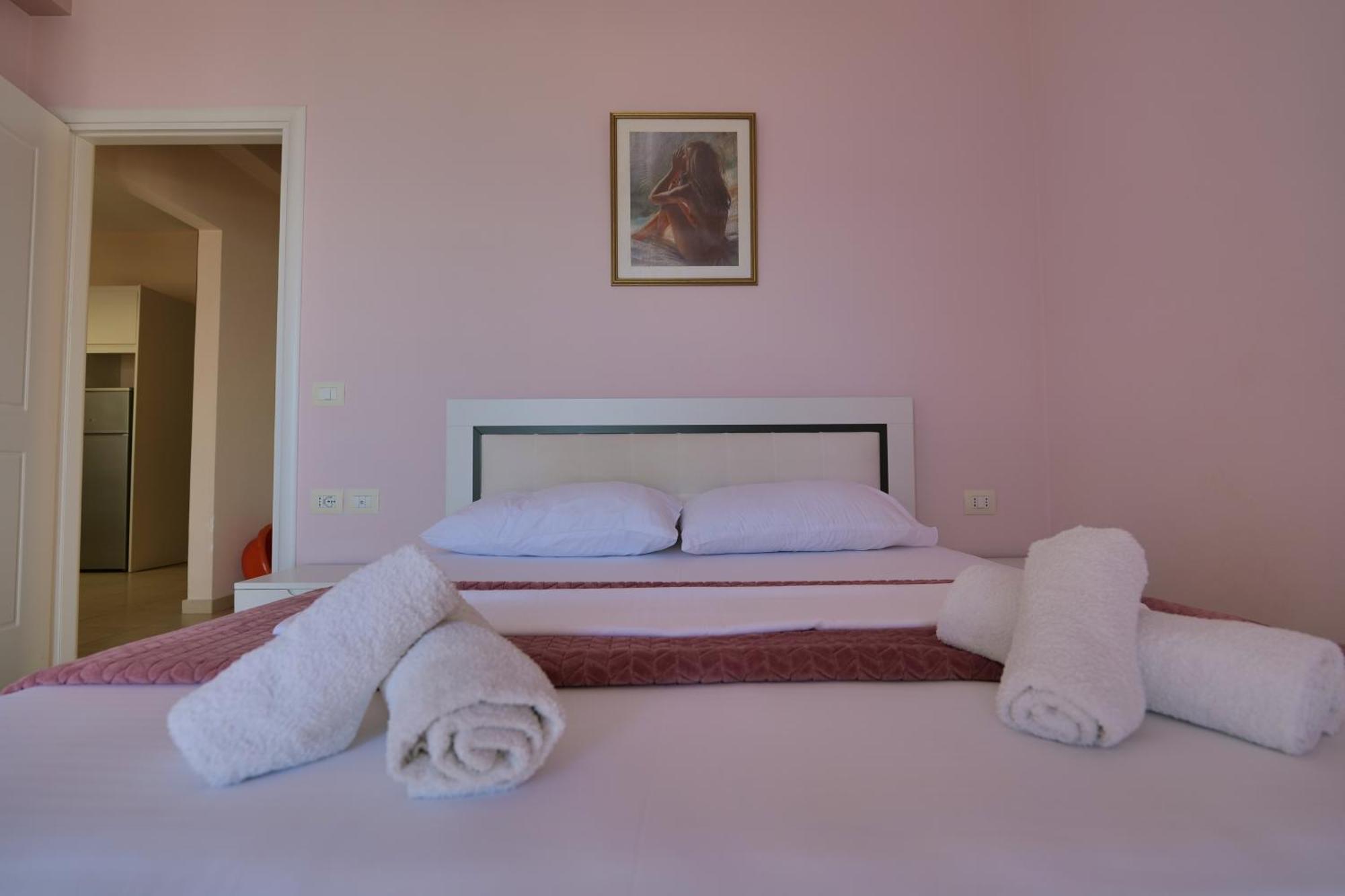Noel Sea View Apartments Sarande Ngoại thất bức ảnh