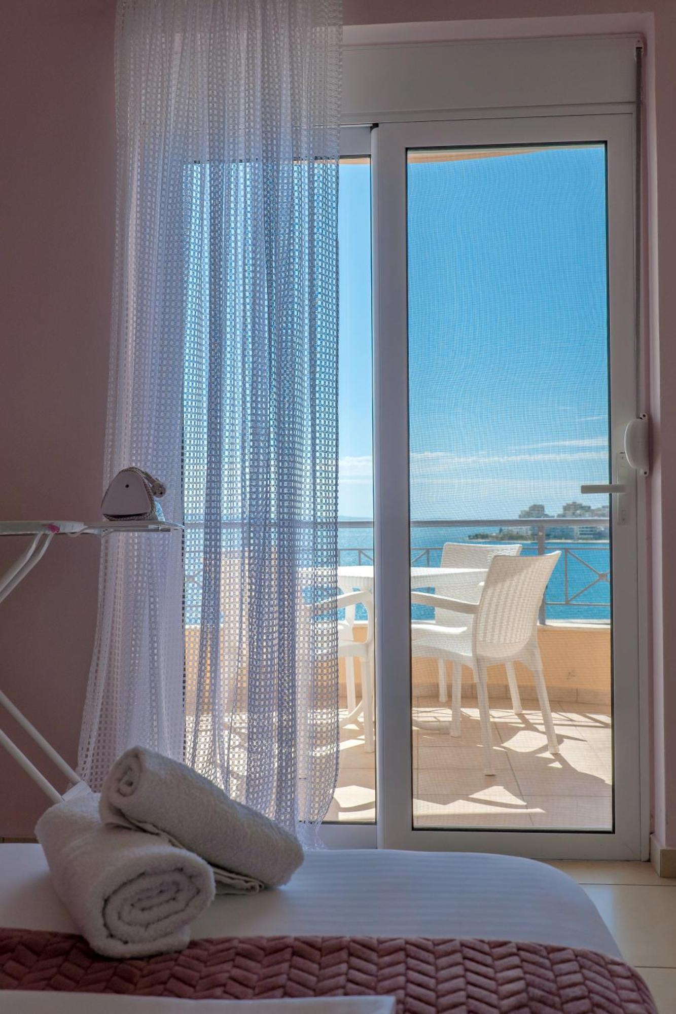 Noel Sea View Apartments Sarande Ngoại thất bức ảnh