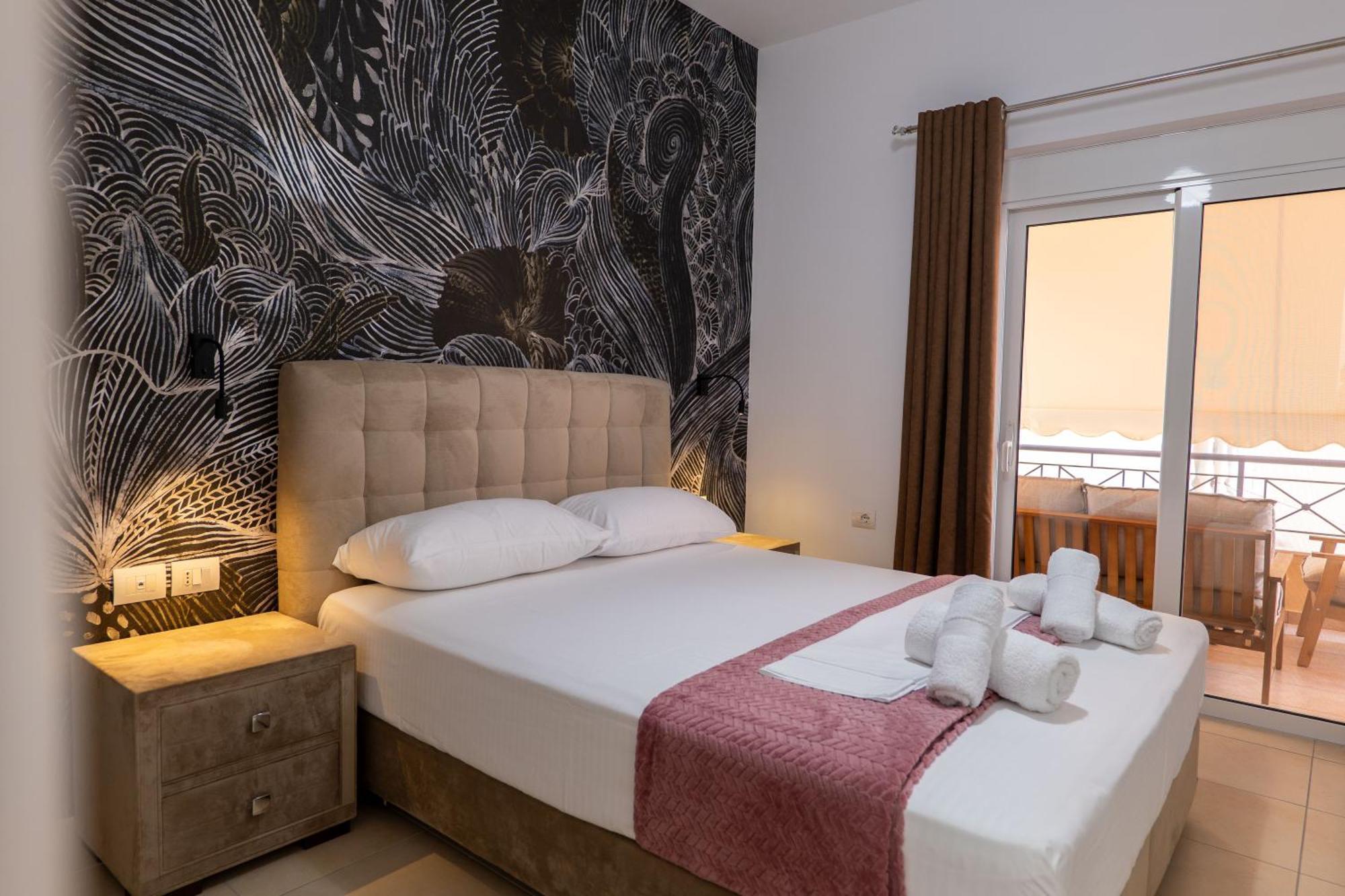 Noel Sea View Apartments Sarande Ngoại thất bức ảnh