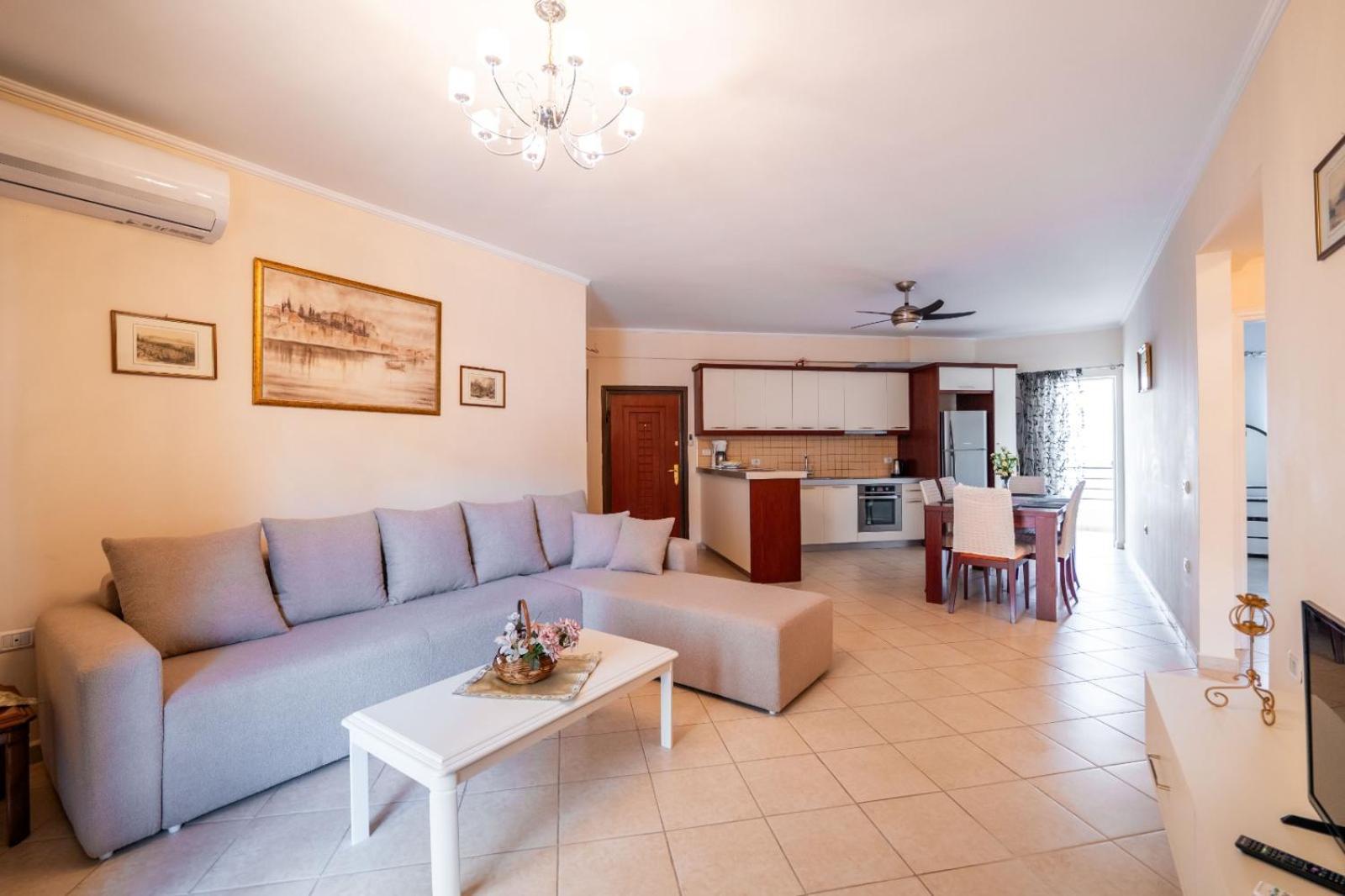 Noel Sea View Apartments Sarande Ngoại thất bức ảnh