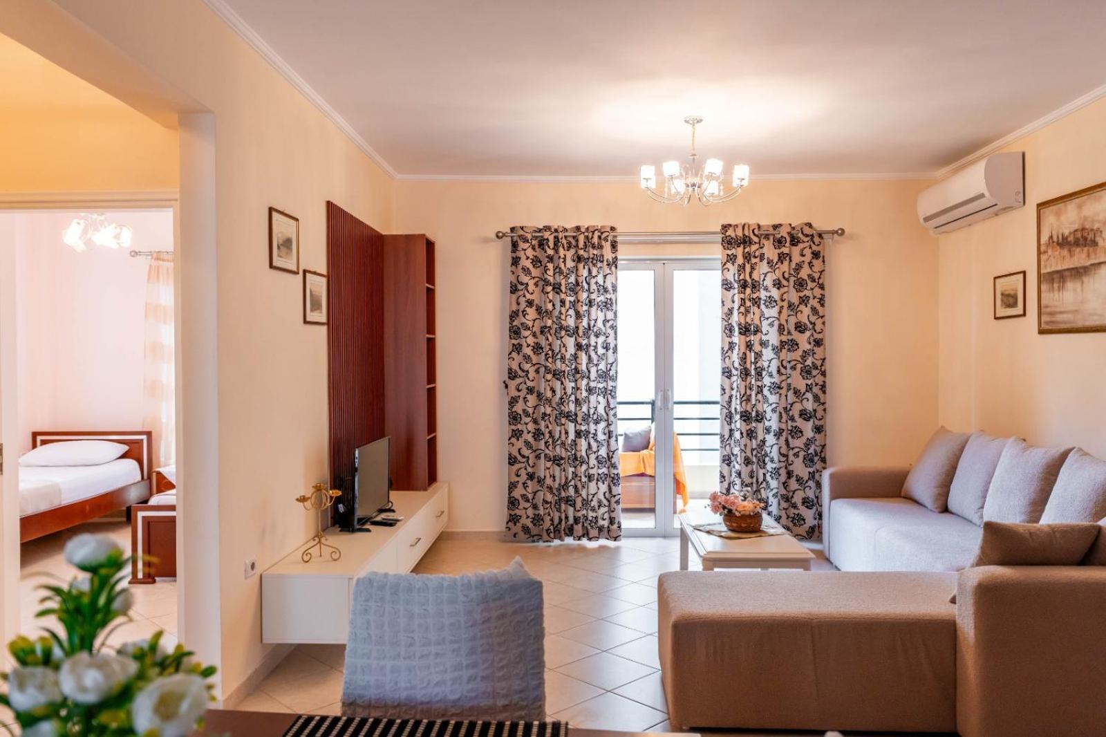 Noel Sea View Apartments Sarande Ngoại thất bức ảnh